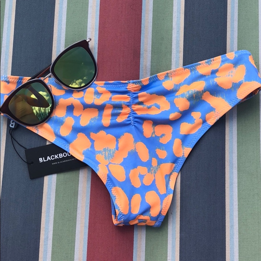 NWT Blackbough blue splash bikini bottoms 🤩
